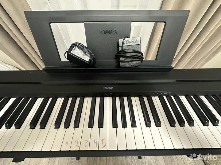 Продаю цифровое пианино Yamaha P-45
