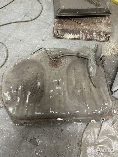 Бензобак на газ 3105