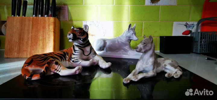 Статуэтки фарфоровые СССР лфз Тигр и Собаки