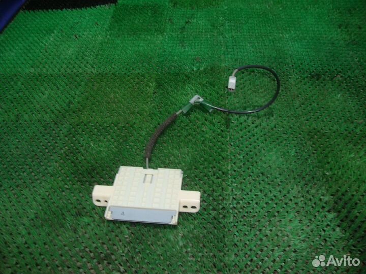 Антенна GPS Toyota, Lexus LX570