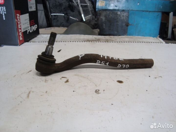 Рулевой наконечник правый W251 M272 A2513300803