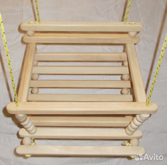 Качели деревянные подвесные