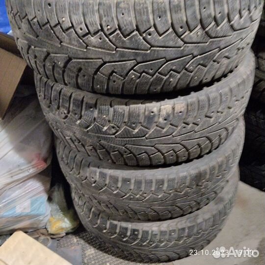 Шины 235 65 17 зимние шиповаванные