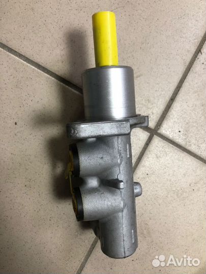 Цилиндр главный тормозной TRW PMK 482