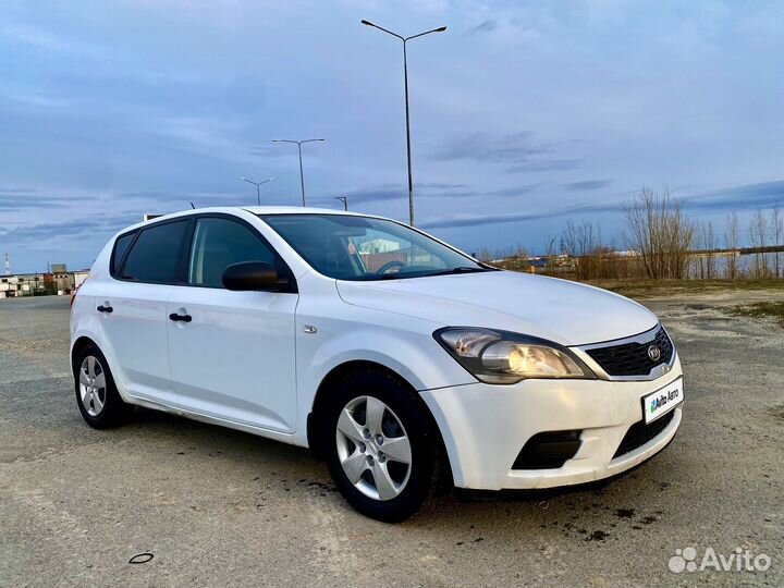 Kia Ceed 1.4 МТ, 2010, 220 000 км