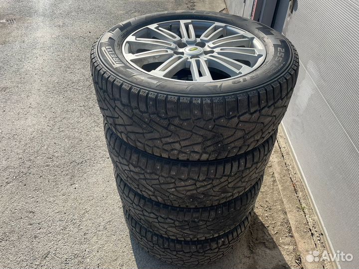 Комплект зимних колес Land Rover R19