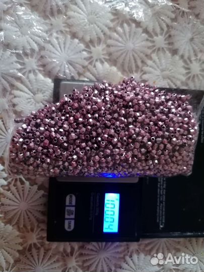 Бусины пластиковые для плетения или вышивки