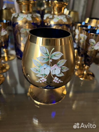 Набор коньячных бокалов и рюмок 