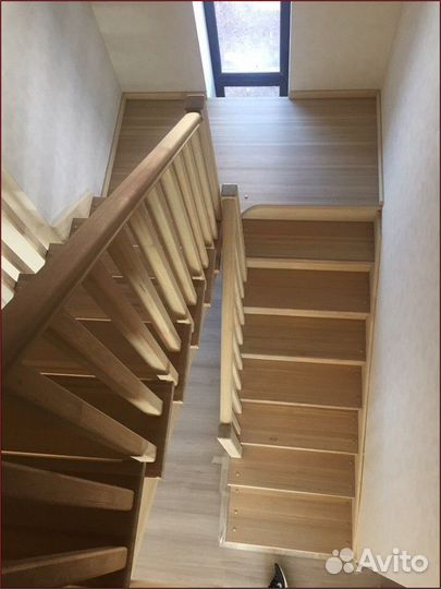Лестница деревянная