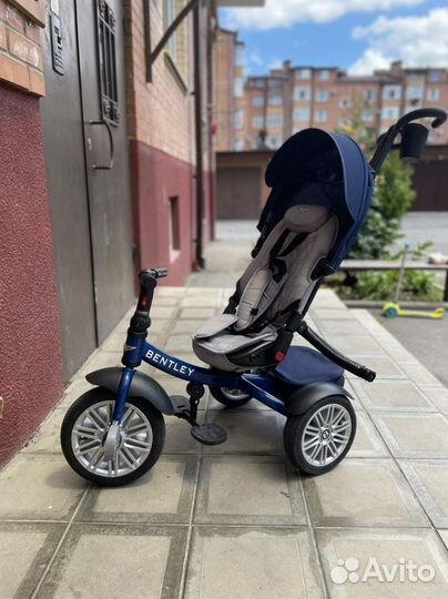 Детский велосипед с родительской ручкой