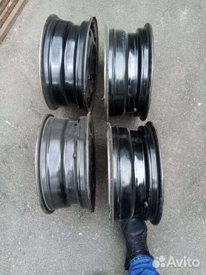 Диски штапмованные R15