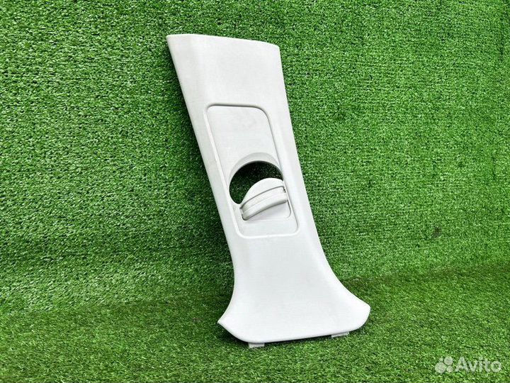 Накладка стойки левая Ваз Vesta Cross универсал