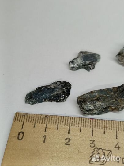 Минерал Кианит