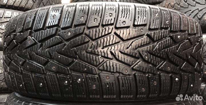 Nokian Tyres Hakkapeliitta 7 215/65 R16