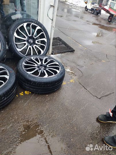 Колеса на Range rover r22 5x120 275/40/22