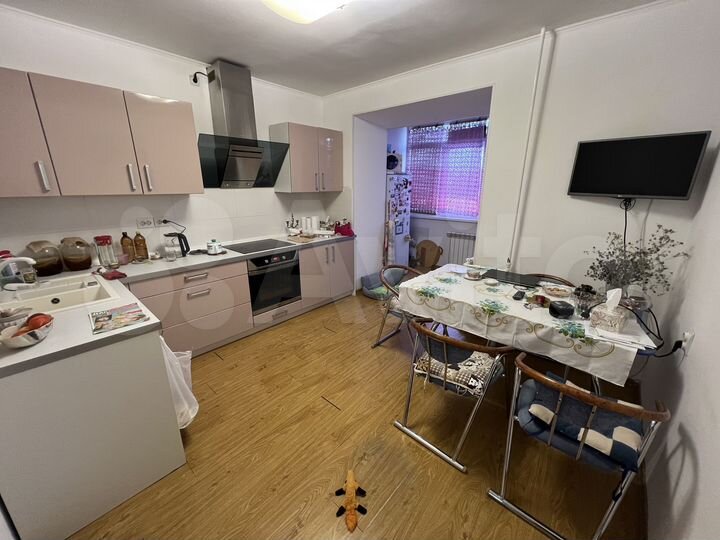 2-к. квартира, 67,1 м², 2/10 эт.