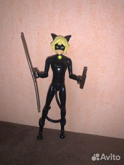 Фигурки леди баг и супер кот