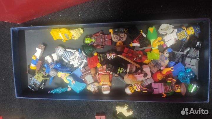 Мини фигурки лего