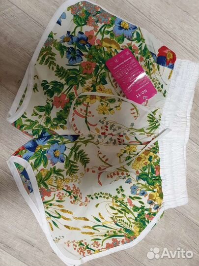 Шорты новые