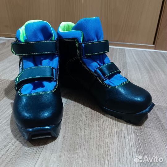 Беговые лыжи (комплект)