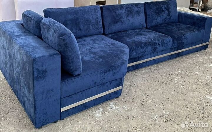 Диван Милана