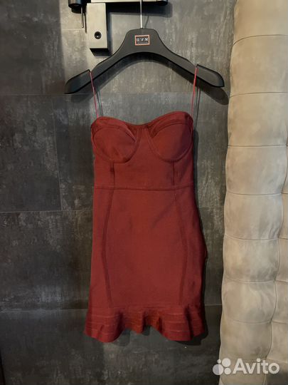 Коктейльное платье новое с биркой