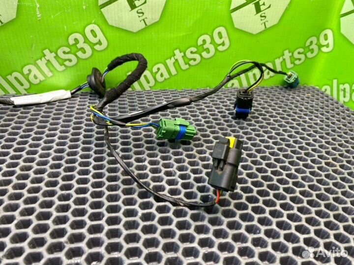 Проводка двери багажника Citroen C4 Picasso UD 5FV