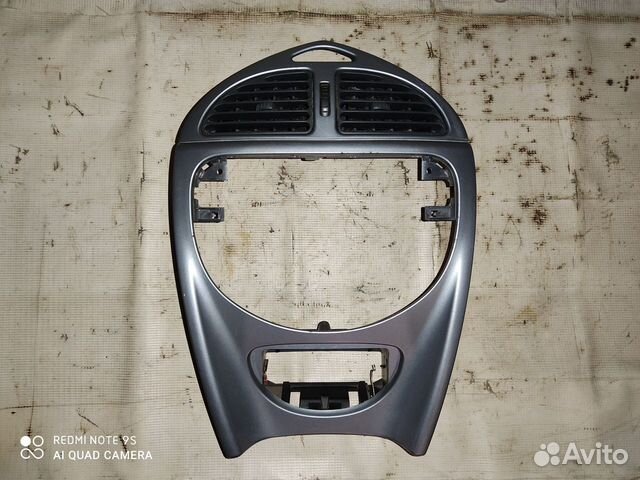 Рамка магнитолы Ситроен С5