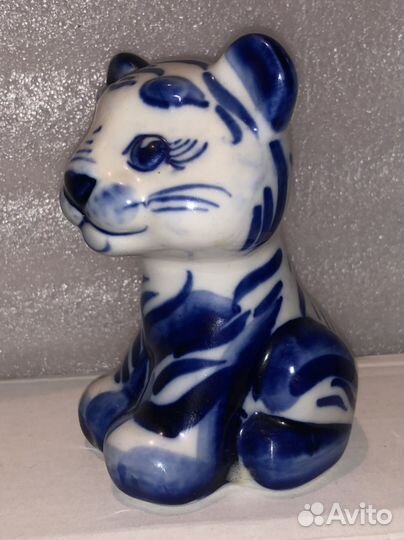 Статуэтка Котик.Гжель.Фарфор11,5х8см.Отличн.сост