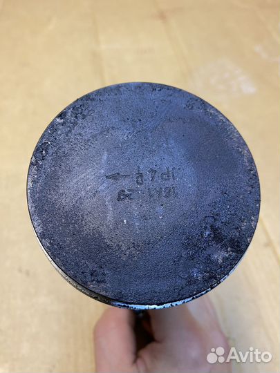 Поршень с шатуном Пежо Ситроен - 1,6 бензин NFU 10