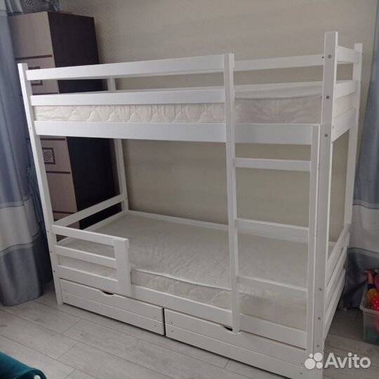 Двухъярусная кровать для детей и взрослых