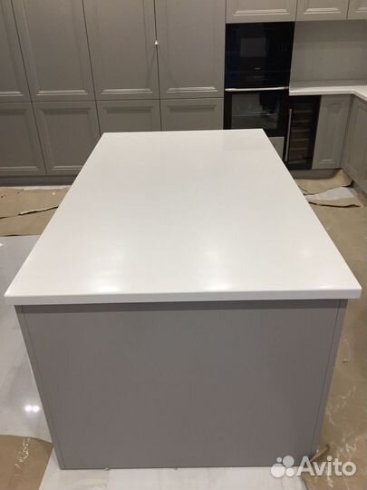 Столешница из искусственного камня (акрил, кварц)