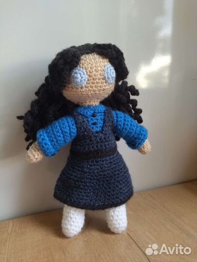 Вязанная кукла ручной работы