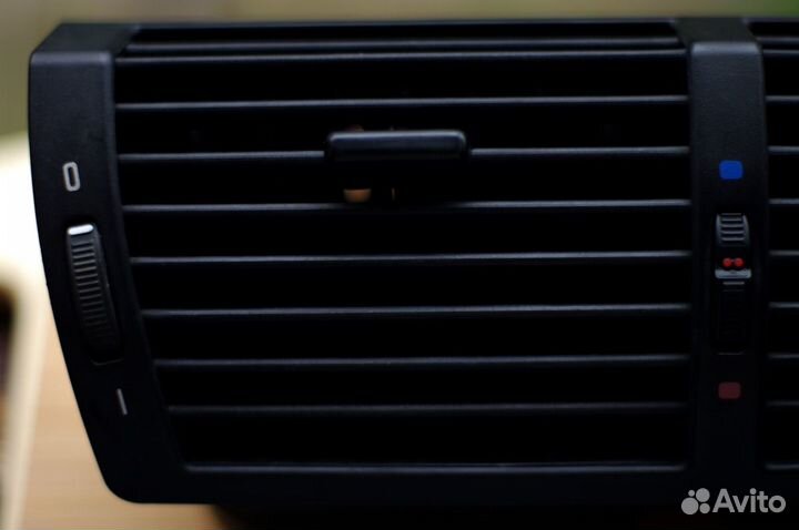 Дефлектор центрального воздуховода BMW X5 E53 б/у