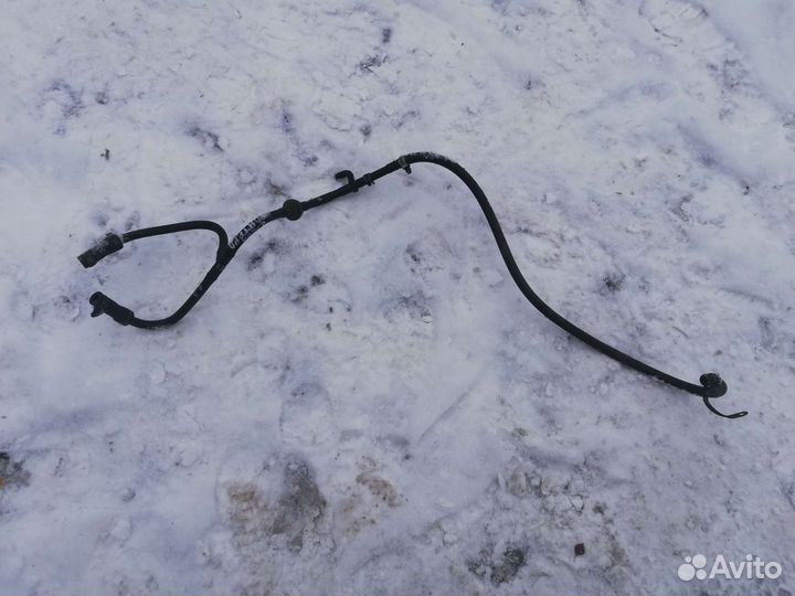 Трубка вакуумная Опель Фронтера А