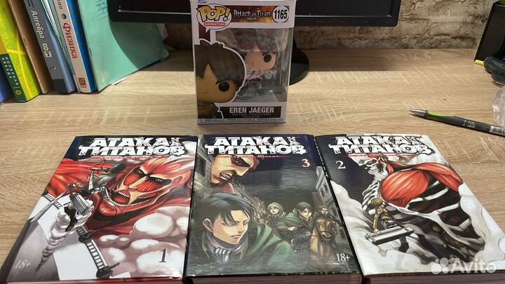 3 манги и фигурка по аниме