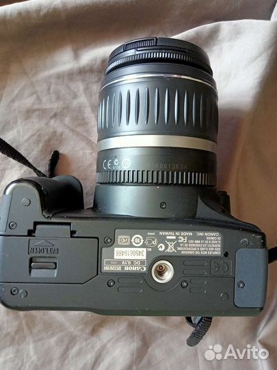 Зеркальный фотоаппарат Cannon eos 1000D