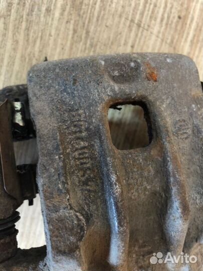 Суппорт задний правый Ssangyong Actyon