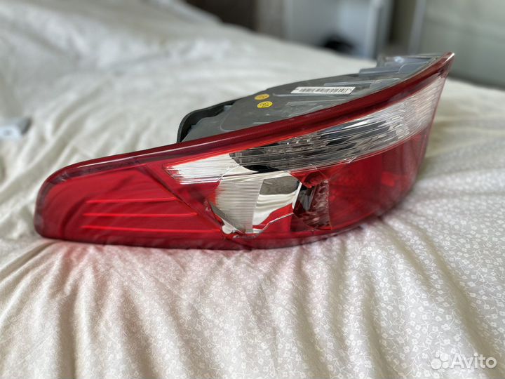 Задний правый фонарь kia rio 3 оригинал