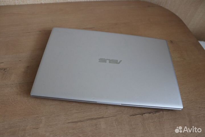 Ноутбук asus full hd,14,i5,6gb,hd610,ssd 250