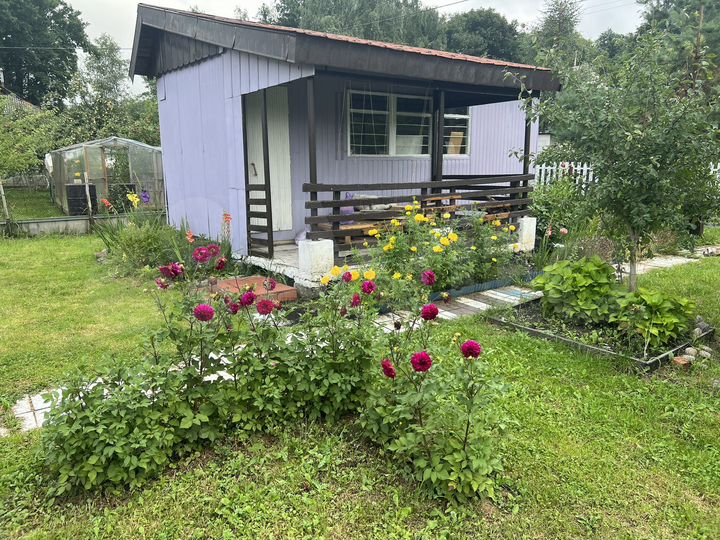 Дача 18 м² на участке 6 сот.