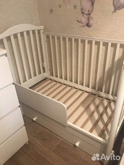 Детская кроватка