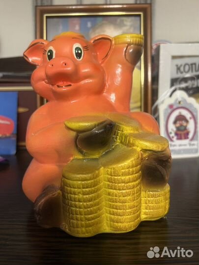 Копилка свинья