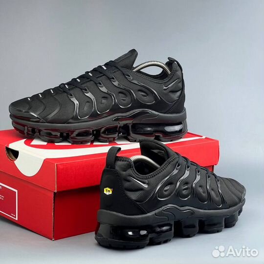 Черные Nike Vapormax Plus