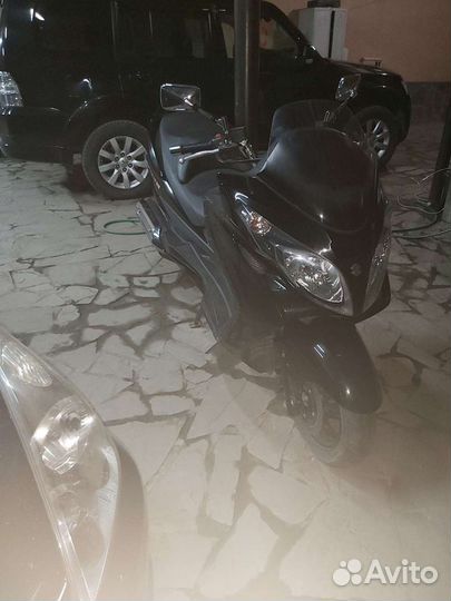 Макси скутер