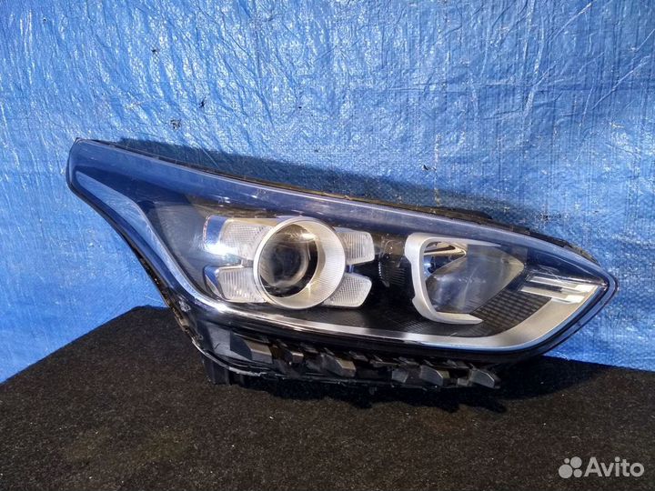 Фара правая Kia Cerato 4