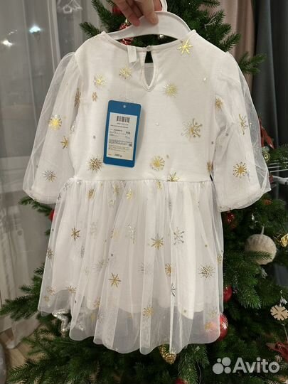 Платье новогоднее белое снежинки acoola 110