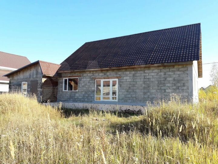 Дом 180 м² на участке 12 сот.