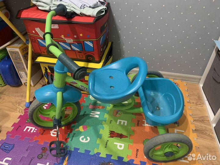 Детский трехколесный велосипед