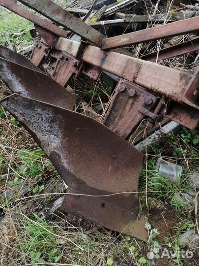 Плуг на мтз 82